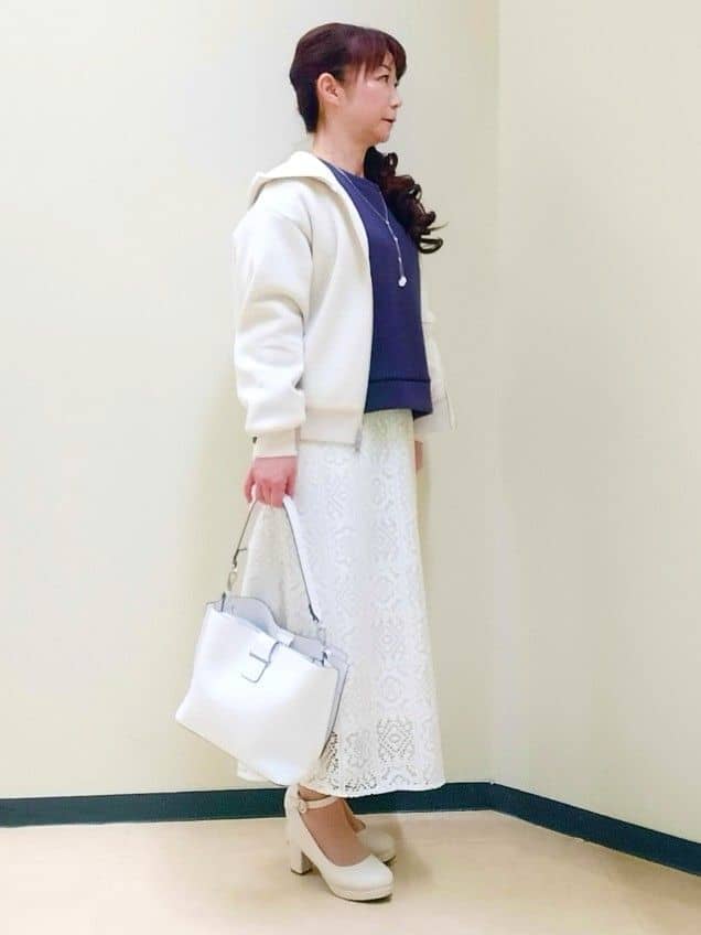 花さんの「Reflect｜チュールレイヤードスリーブプルオーバー」を使ったコーディネート