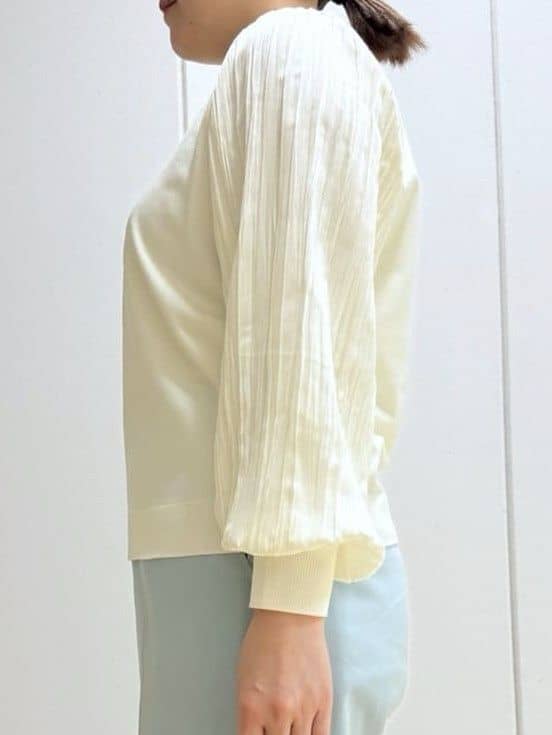 Rikoさんの「INDIVI｜【洗える／華やか】袖プリーツニット」を使ったコーディネート