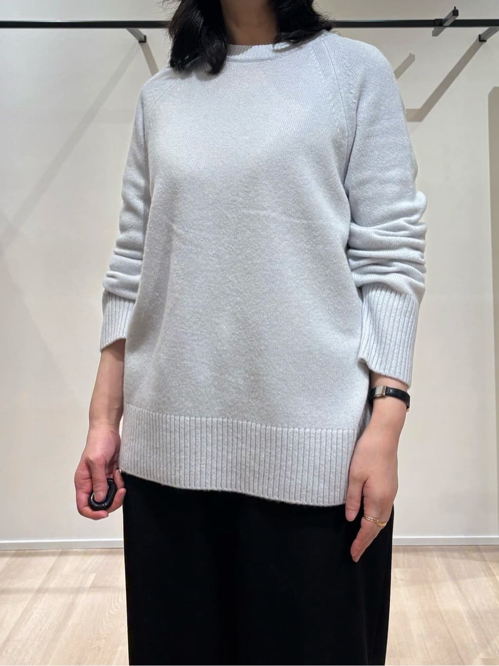 yさんの「UNTITLED｜【はっ水機能/フード取り外し可】ミディダウンコート」を使ったコーディネート