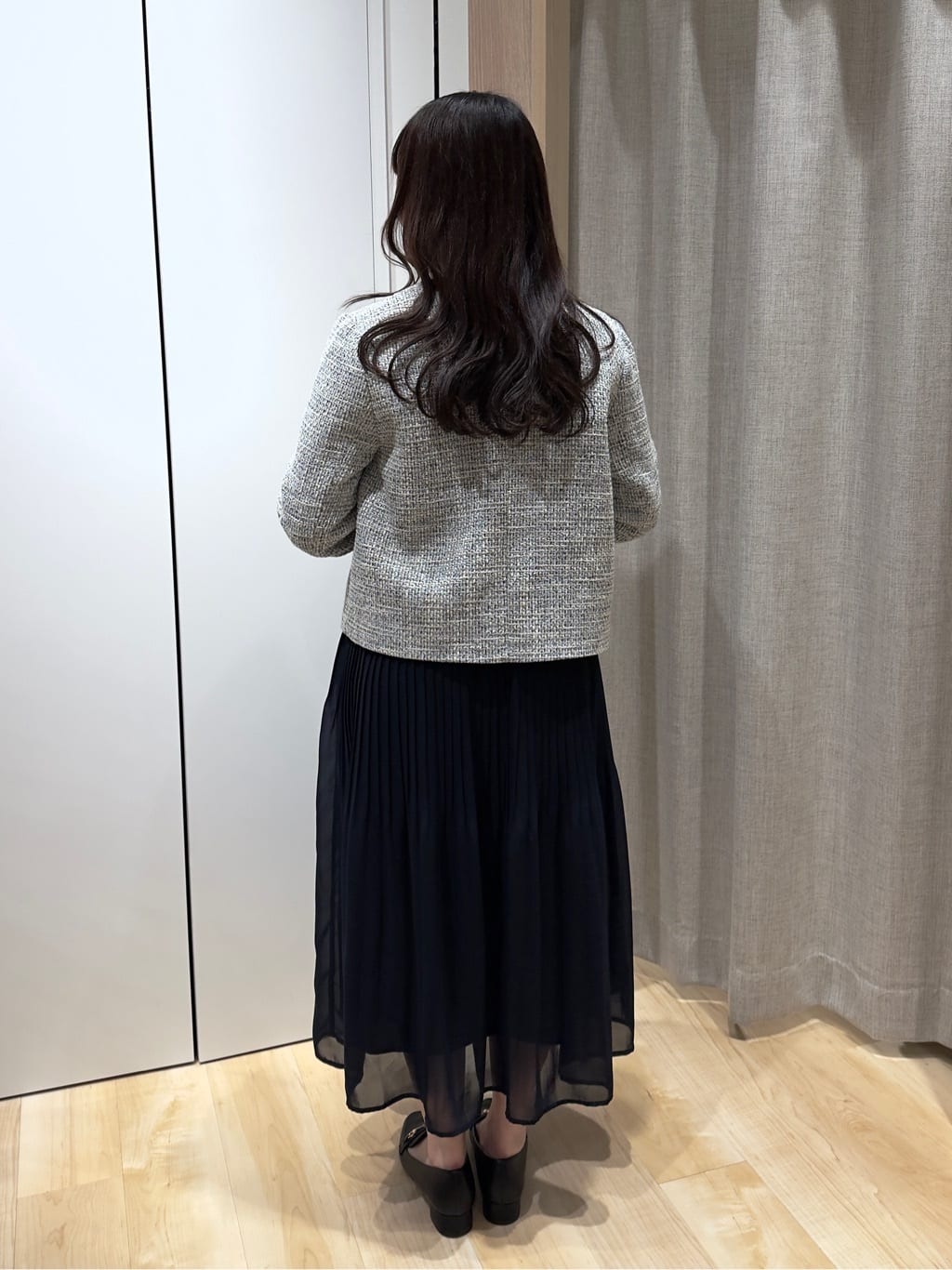komuさんの「grove｜【ハレの日・通勤】着回しできる上品ツイードジャケット」を使ったコーディネート
