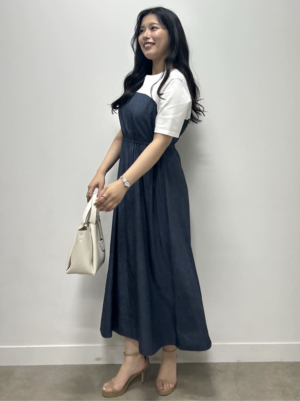 Momokaさんの「COUP DE CHANCE｜【手洗い可】異素材ドッキングワンピース」を使ったコーディネート