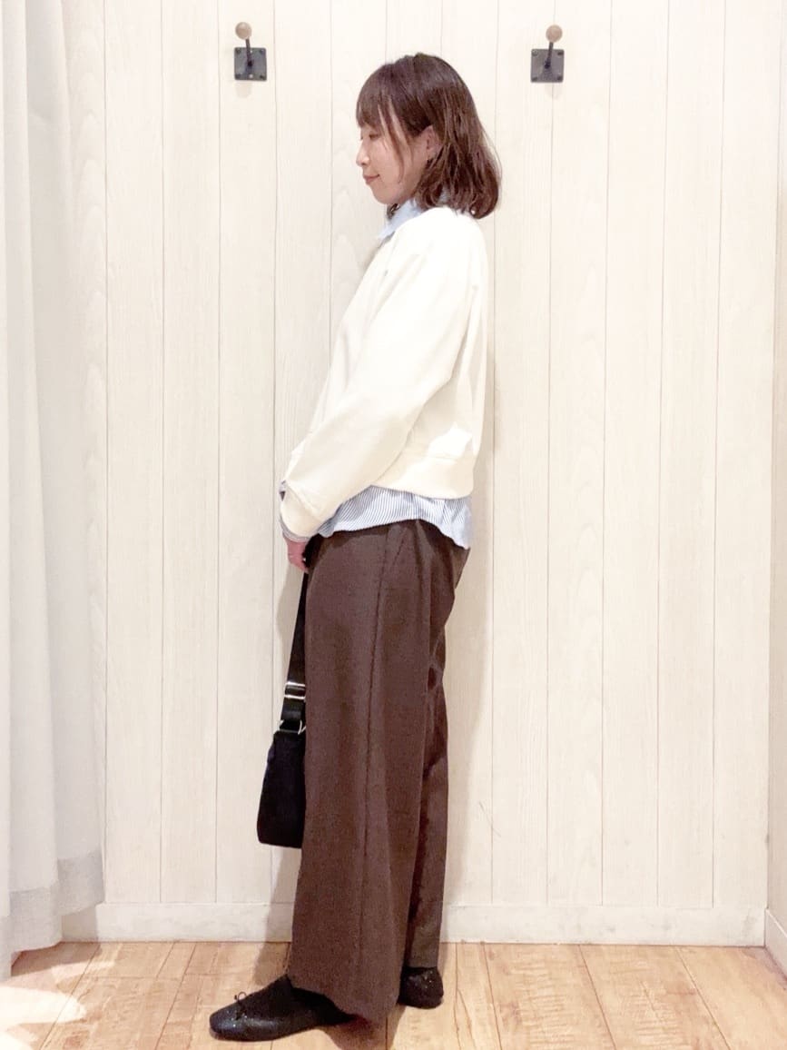 あいこさんの「SHOO･LA･RUE｜【洗濯機可/セットアップ可/UV/SS-LL】楽してきちんと きれい見えゆったりワイドパンツ」を使ったコーディネート