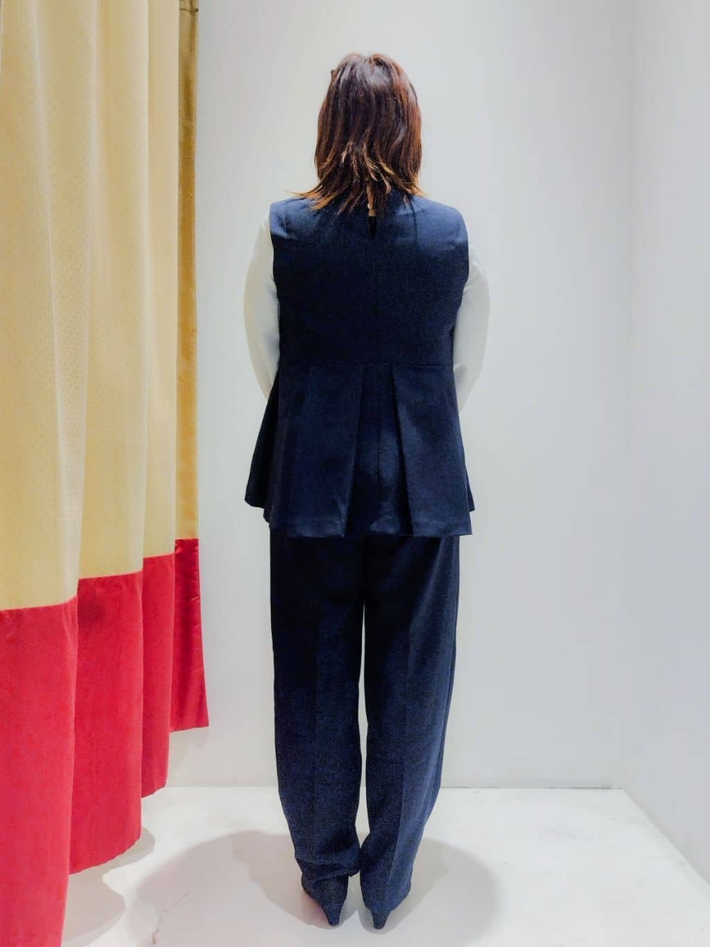 satsukiさんの「grove｜【マシンウォッシュ/防シワ】袖ドッキングペプラムブラウス【着回しカセット】」を使ったコーディネート