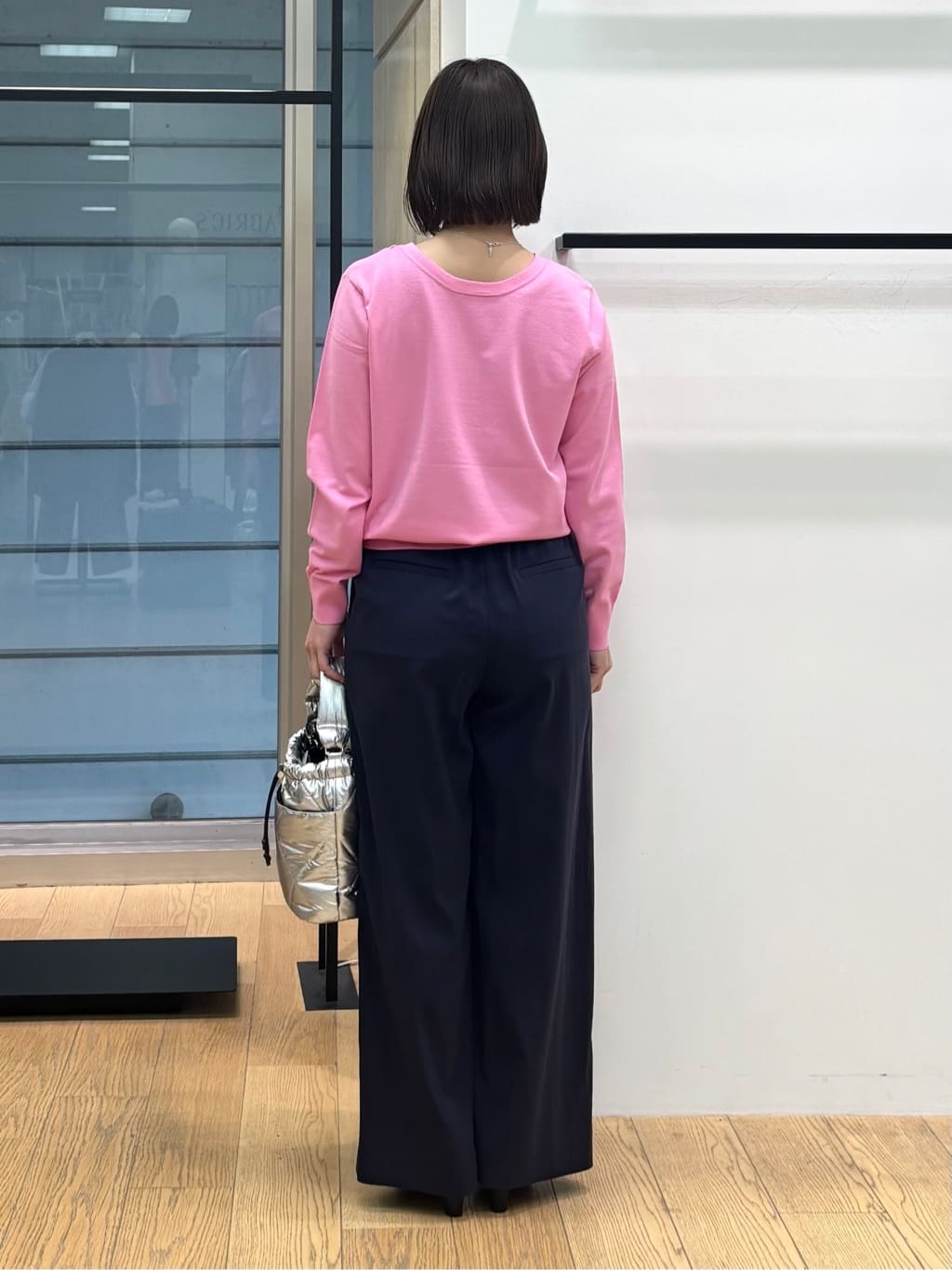 asamiさんの「INDIVI｜【洗える／アンサンブル可能】シンプルデザインニット」を使ったコーディネート