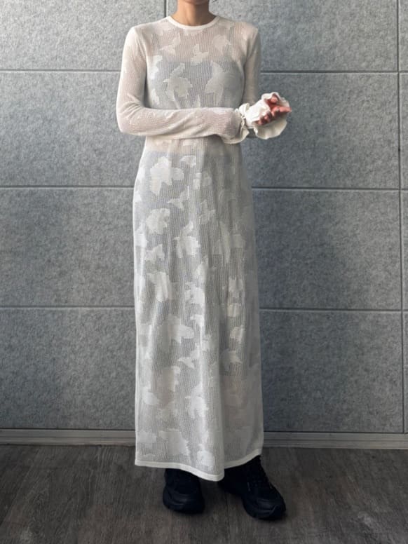 designer yukaさんの「CODE A｜flower mesh dress」を使ったコーディネート