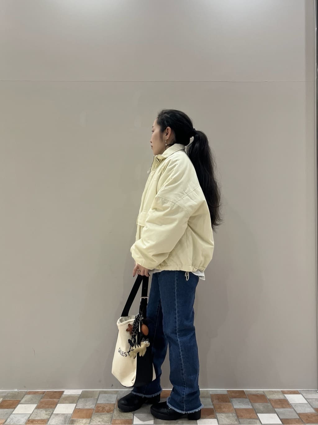 Uminoさんの「INDIVI｜センターピンタックデニム」を使ったコーディネート