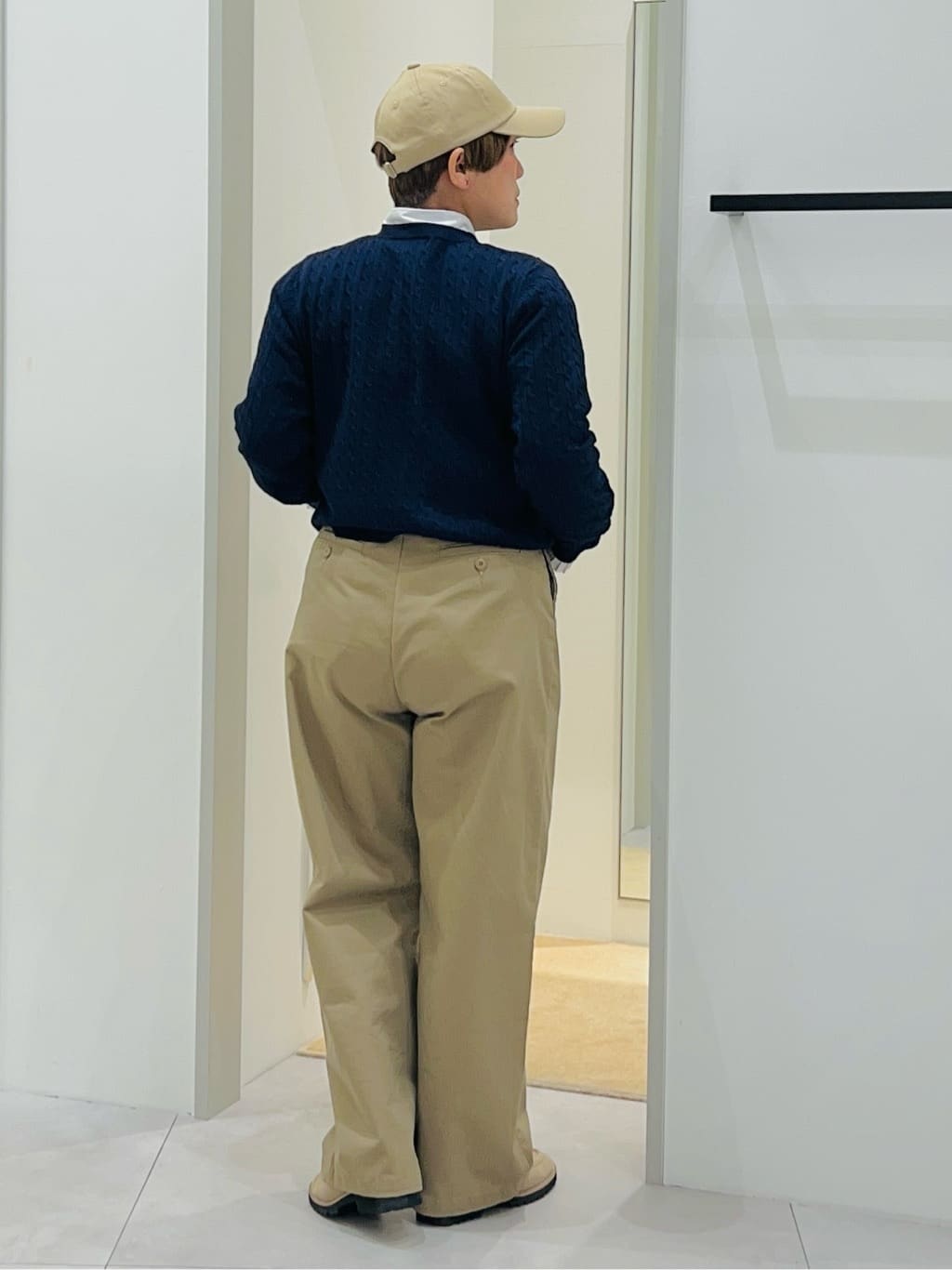 タナさんの「THE SHOP TK｜【POLO BCS 別注】チノパンツ」を使ったコーディネート