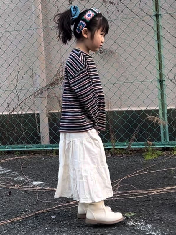 ga_riさんの「THE SHOP TK｜【110-160】マルチボーダーロンT」を使ったコーディネート