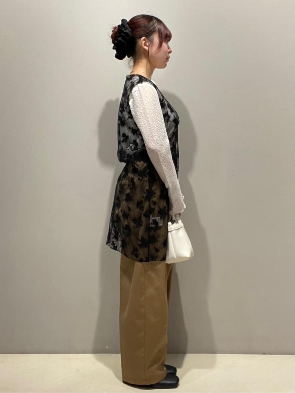 mikiさんの「OPAQUE.CLIP｜スクエアバックルワイドベルト」を使ったコーディネート