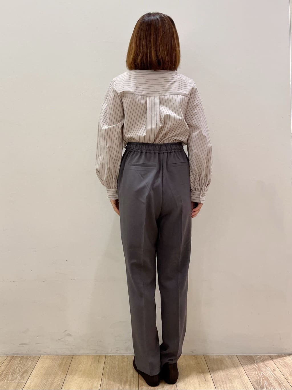 kcさんの「OPAQUE.CLIP｜フリルキーネックシャツ【洗濯機OK／イージーアイロン／防シワ】《XS～LL／7col》」を使ったコーディネート