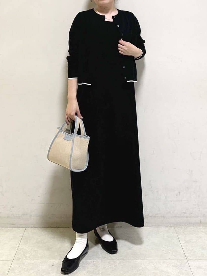 Harunaさんの「Dessin｜【軽量/2WAY】パイピングコットンリネンミニバッグ」を使ったコーディネート