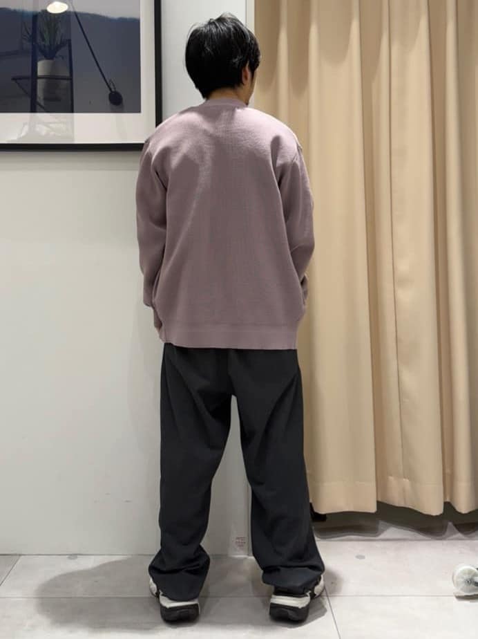 はさんの「THE SHOP TK｜【季節の変わり目に最適】ニットカーディガン ドライタッチ／軽量」を使ったコーディネート