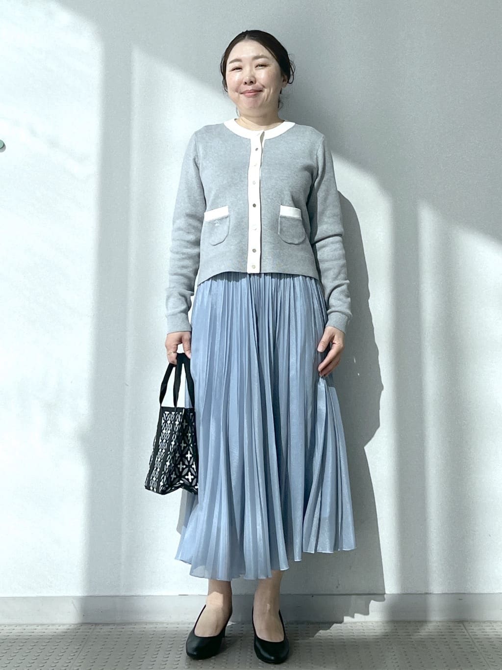 Soeさんの「DRESSTERIOR｜◆ウォッシャブル コットンカシミヤ コンビカーデ」を使ったコーディネート