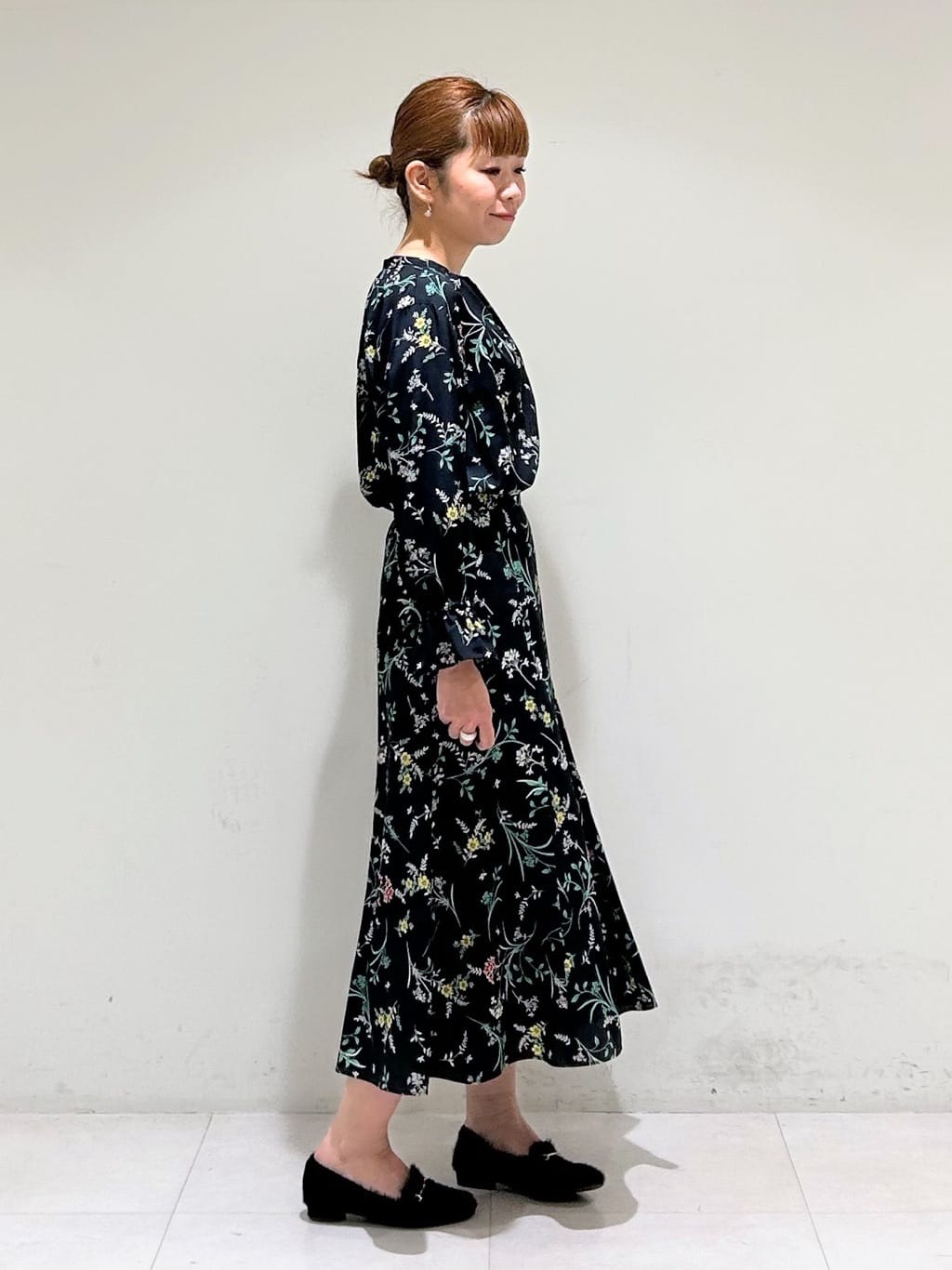tsuyuさんの「INDIVI｜【上品光沢／SETUP可能】切り替えデザインジャケット」を使ったコーディネート