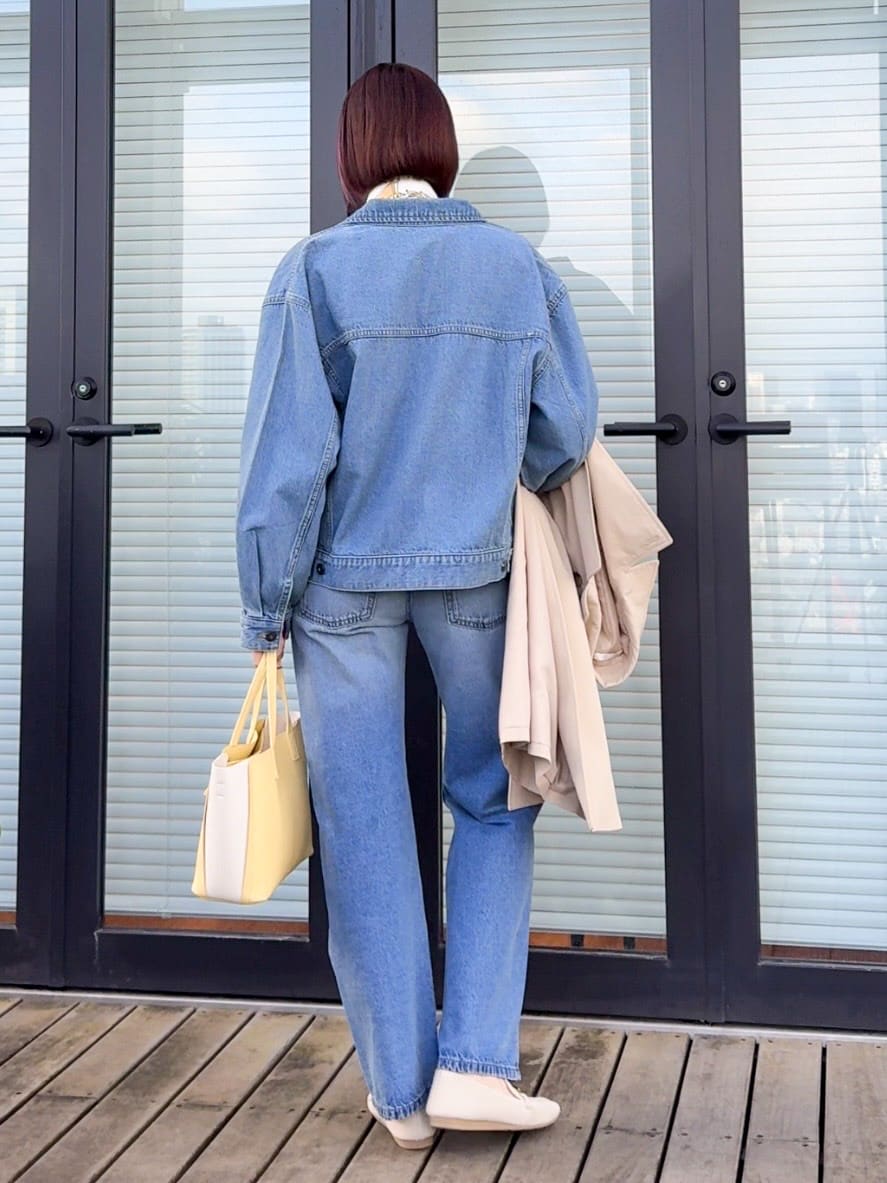 𝐜𝐡𝐢𝐤𝐚さんの「SHOO･LA･RUE｜【SHOO・LA・RUE DENIM】羽織るだけでこなれる　オーバーサイズデニムジャケット」を使ったコーディネート