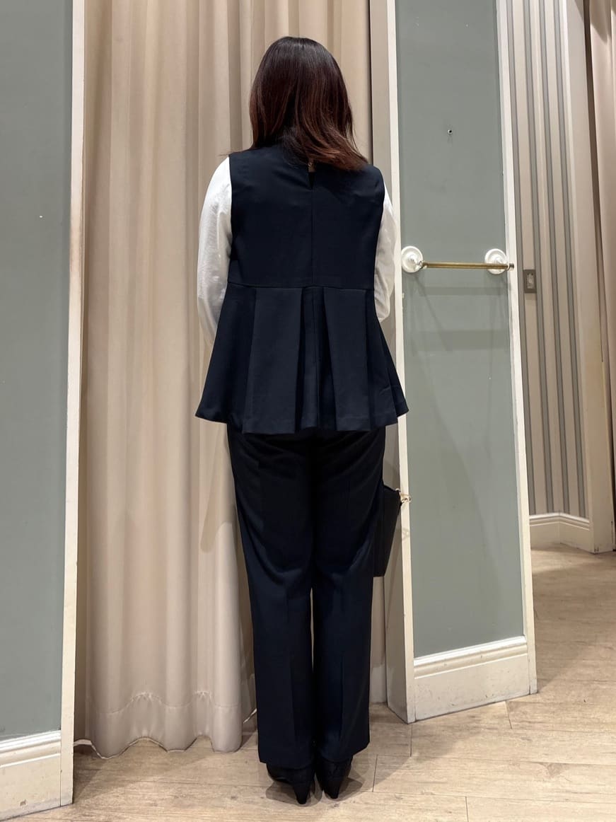 yuukaさんの「grove｜【マシンウォッシュ/防シワ】袖ドッキングペプラムブラウス【着回しカセット】」を使ったコーディネート