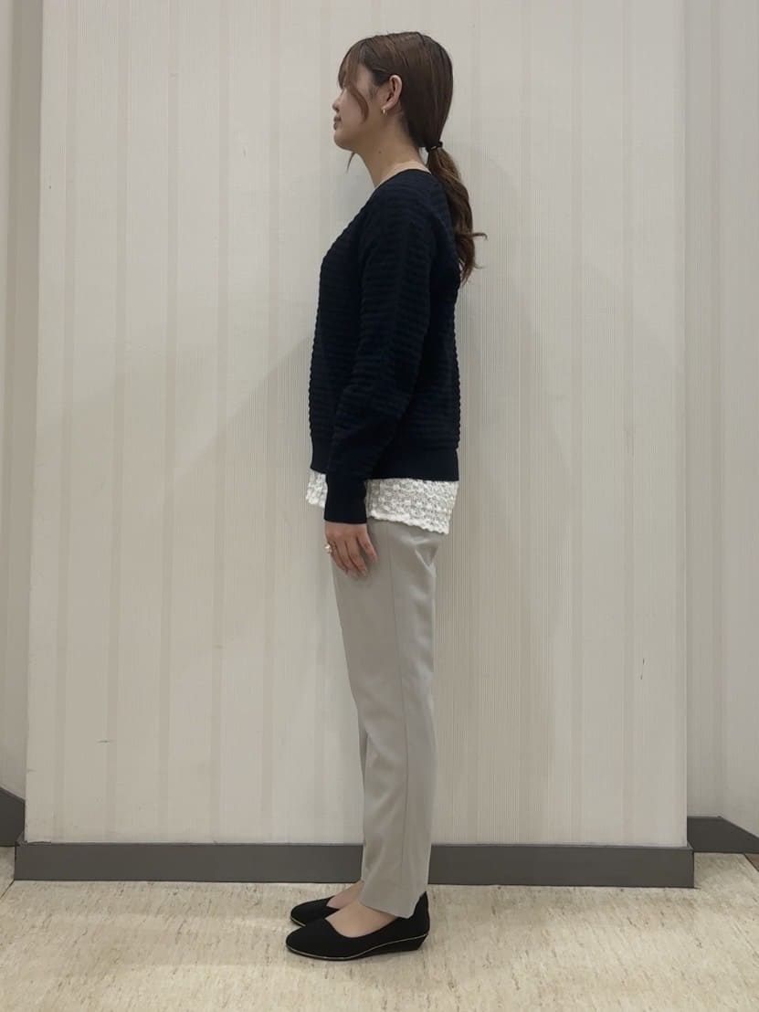 ちひさんの「INDIVI｜【洗える／レイヤードにおすすめ】シャーリングレース ロングTシャツ」を使ったコーディネート