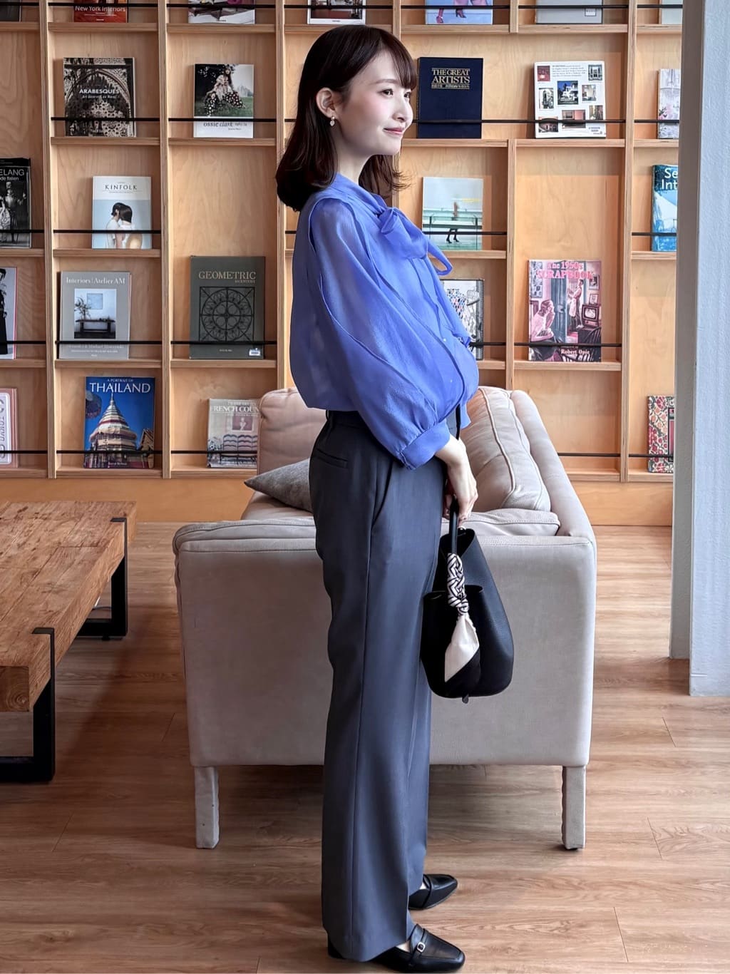 みさかさんの「index｜ストレッチスリムフレアパンツ【洗濯機OK】」を使ったコーディネート