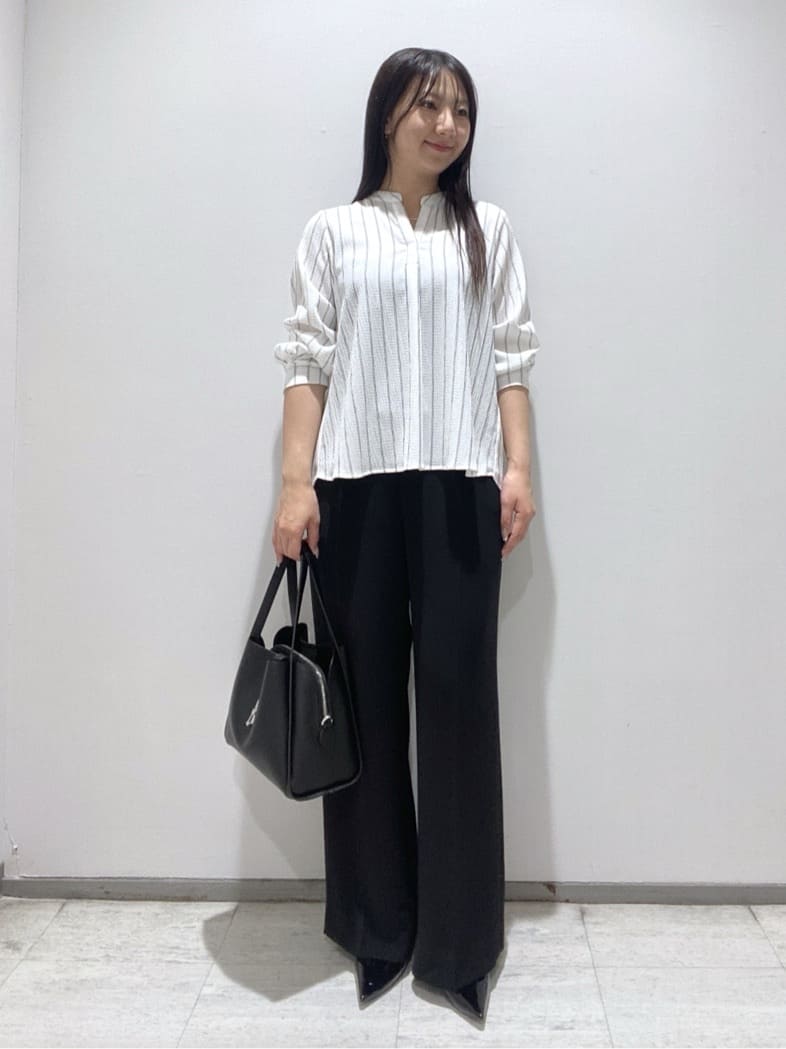 meiさんの「INDIVI｜【洗える／着心地楽ちん】ブラウス風ストライプカットソートップス」を使ったコーディネート