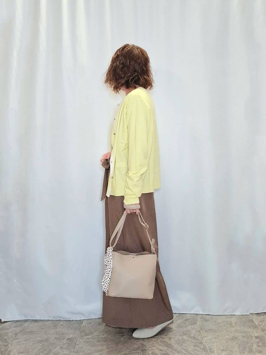 ぬーさんの「SHOO･LA･RUE｜【洗濯機可/S-LL/アンサンブル可】パールボタンが上品　華やぎ配色カーディガン」を使ったコーディネート