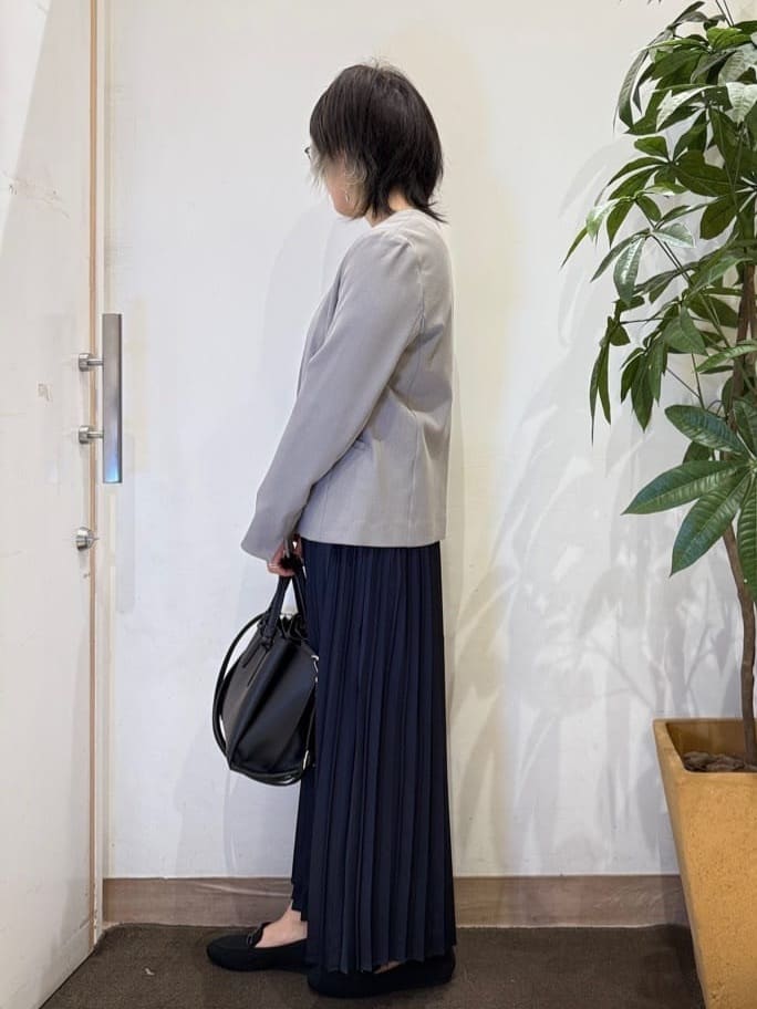misakiさんの「SHOO･LA･RUE｜【洗濯機可/UV/SS-3L】すっきり好印象 ノーカラージャケット」を使ったコーディネート