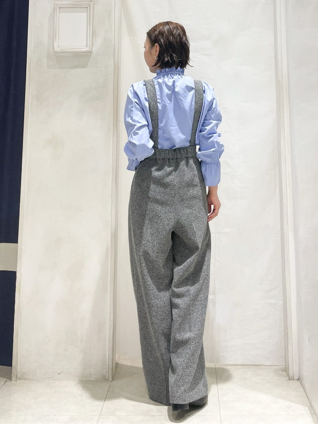 hiroさんの「grove｜【撥水／シルエット2WAY】羽織るだけでサマになる、スタンドネックテントラインコート」を使ったコーディネート