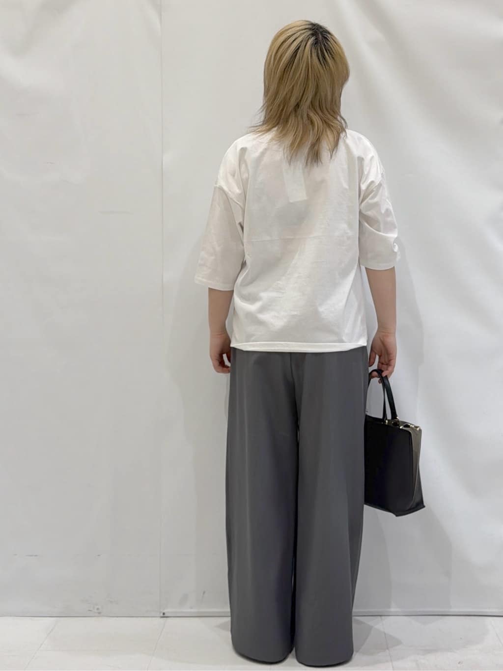 かんなさんの「OPAQUE.CLIP｜フォルムスリーブミドルコート【洗濯機OK】」を使ったコーディネート