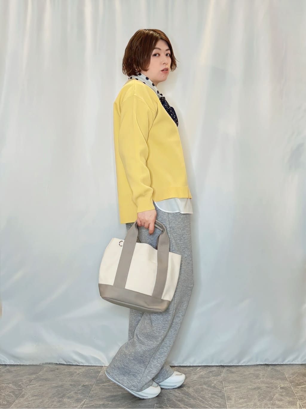 たみさんの「SHOO･LA･RUE｜【高レビュー/洗濯機可/S-LL】さらに軽くなった スポンディッシュ裾フェイクトップス」を使ったコーディネート
