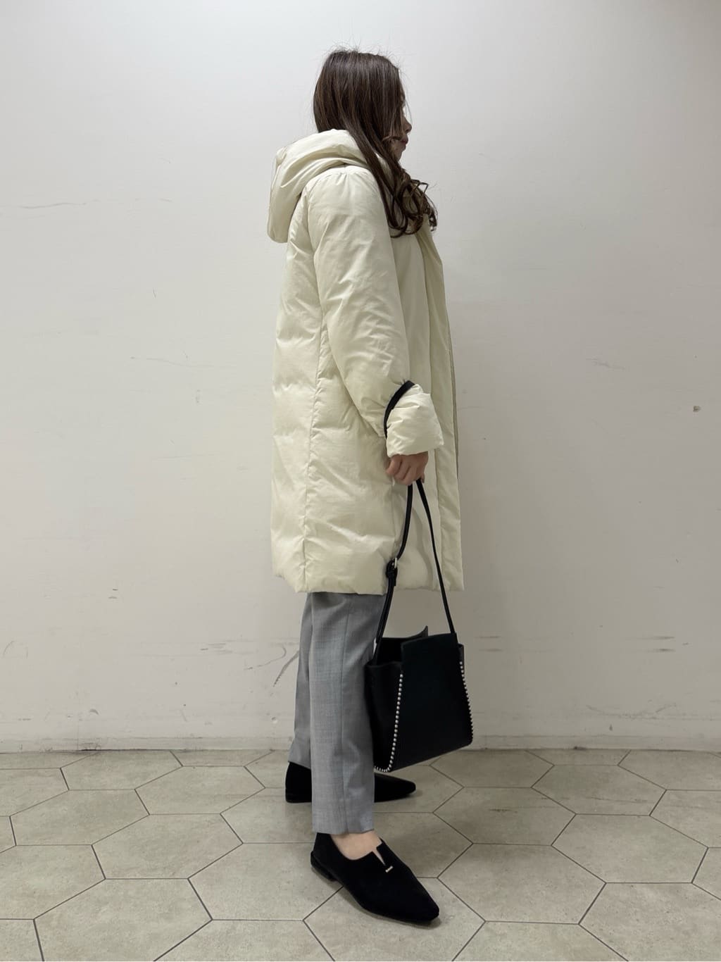 kahoさんの「INDIVI｜【撥水／洗える】ステッチレス ロングダウンコート」を使ったコーディネート