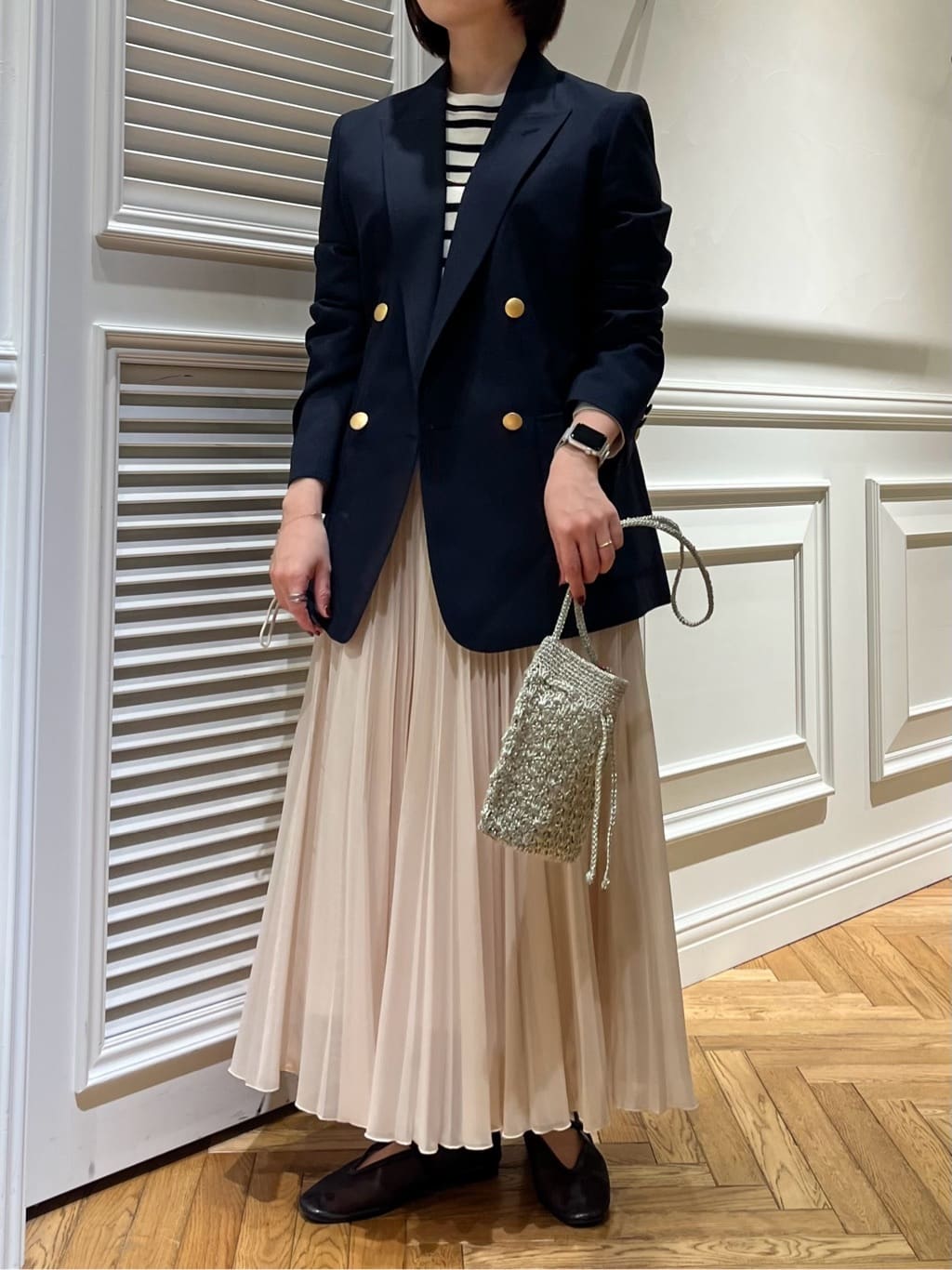 つじ まこさんの「DRESSTERIOR｜コンフォート ダブルブレザー」を使ったコーディネート