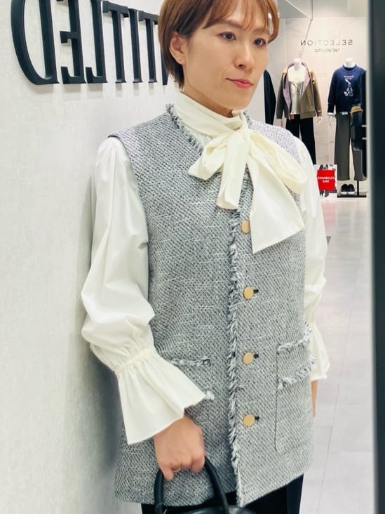 yukiさんの「UNTITLED｜【オンオフ使える】スラブツイード ジレ」を使ったコーディネート