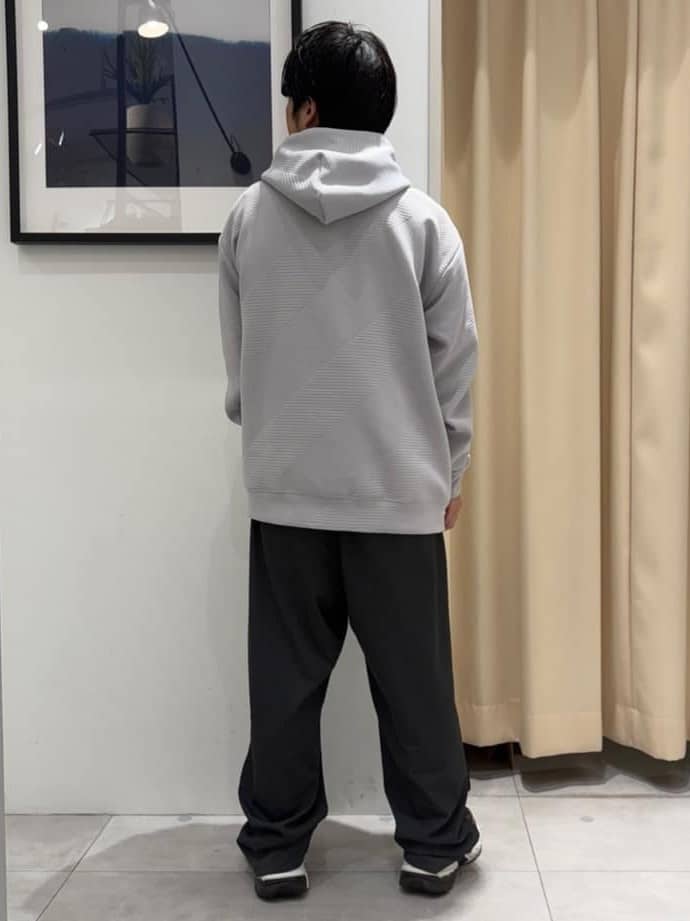 はさんの「THE SHOP TK｜【さりげない表情が、品よく映える。】ふくれジャカードパーカ」を使ったコーディネート