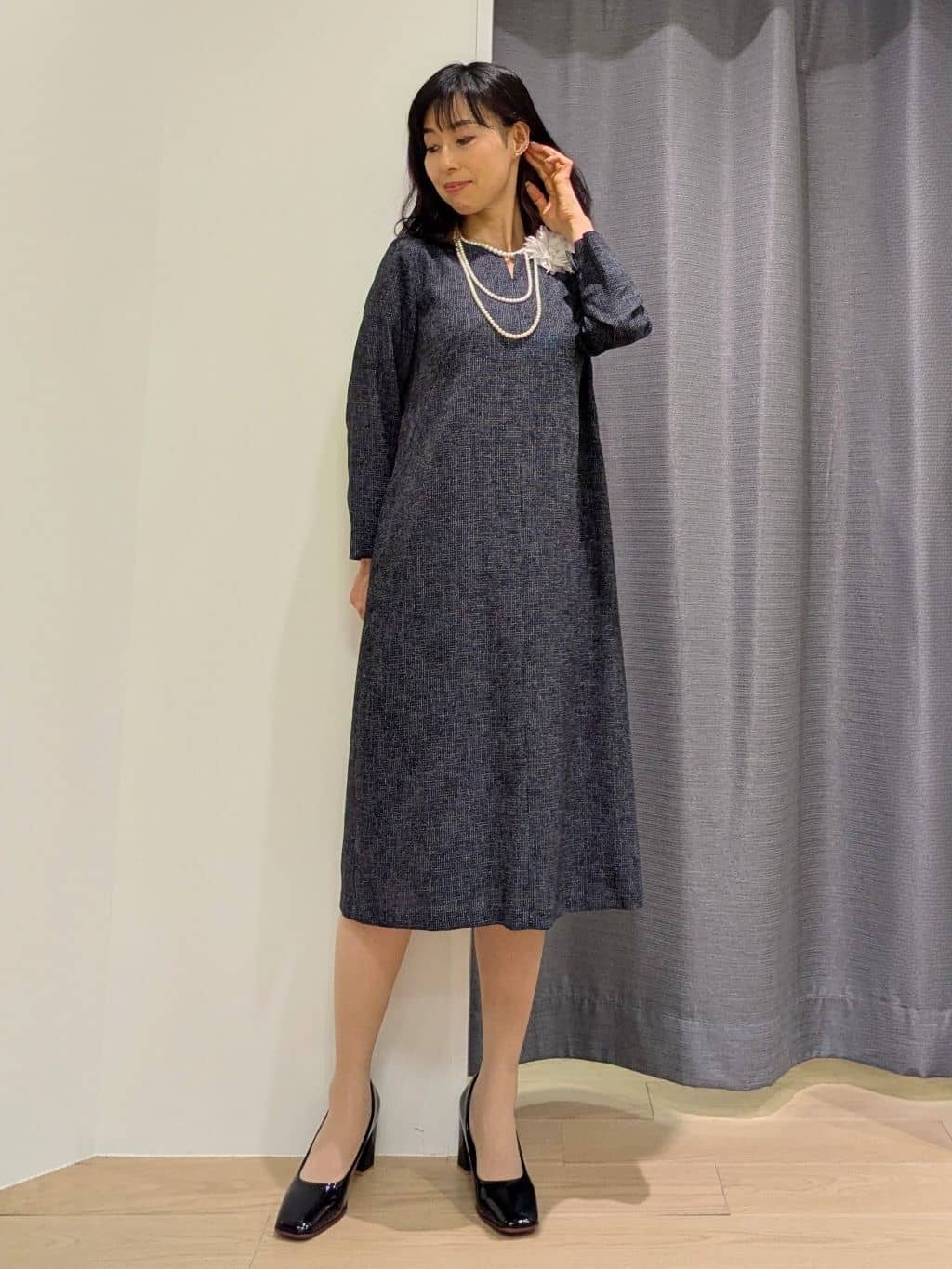 miiさんの「INDIVI｜【合皮／ミドルサイズ】春カラーフォルムバッグ」を使ったコーディネート