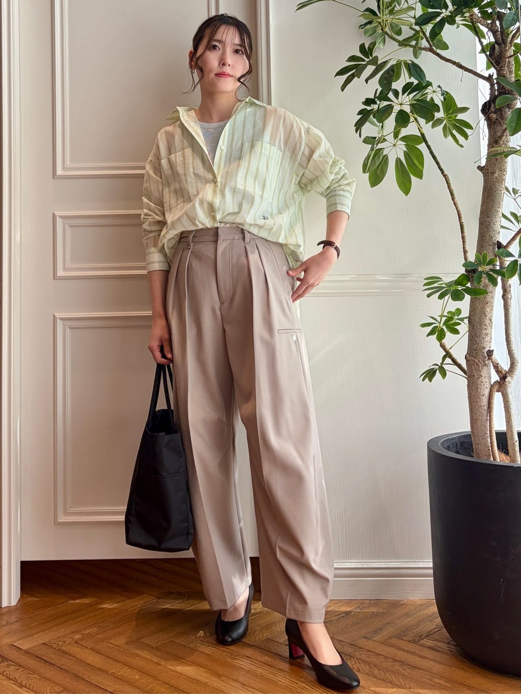 nakaoさんの「DRESSTERIOR｜【接触冷感/ウォッシャブル/otonaMUSE5月号掲載】カービーカーゴパンツ」を使ったコーディネート