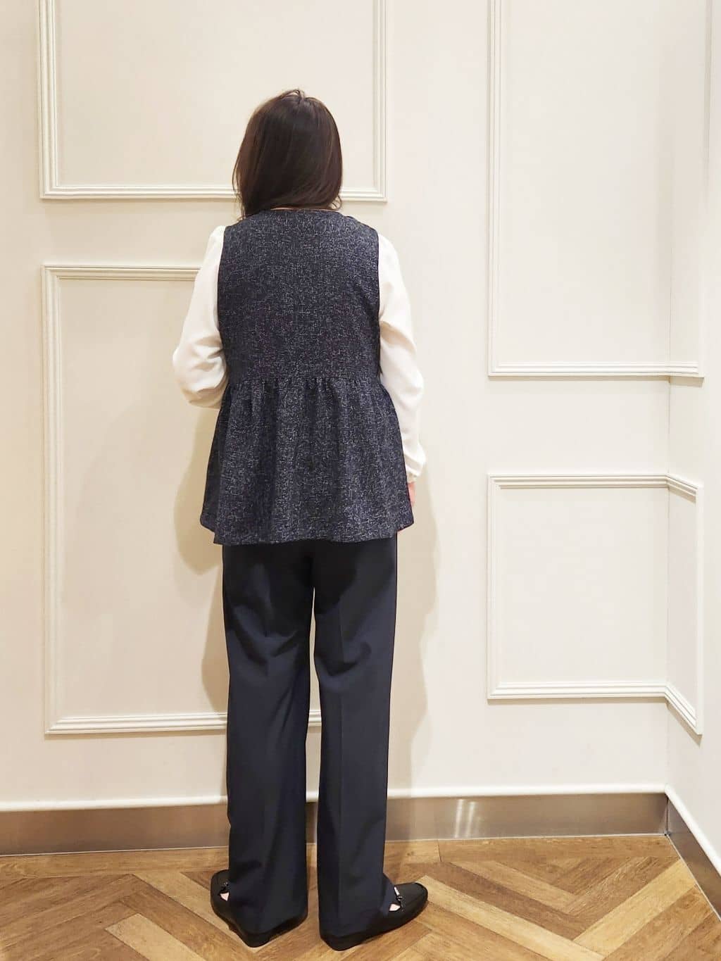 Pさんの「SHOO･LA･RUE｜【洗濯機可/セットアップ可】サラっと軽やか ワイドストレートパンツ」を使ったコーディネート