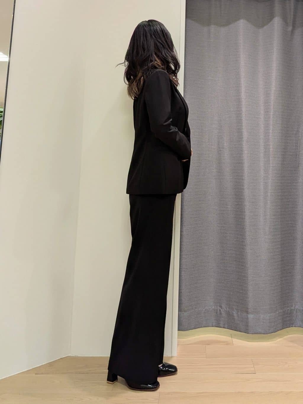 miiさんの「INDIVI｜【通勤スーツ／洗える】ストレッチワイドパンツ」を使ったコーディネート