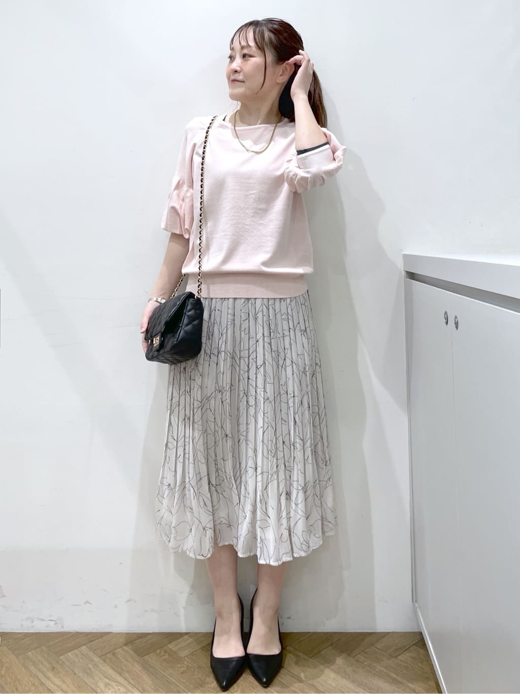 Junさんの「index｜キャンディスリーブショートトレンチコート【洗濯機OK／撥水／防花粉】《5col》」を使ったコーディネート