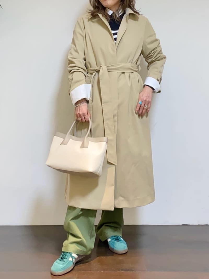 tomoさんの「UNTITLED｜◆【はっ水/洗える】タスランステンカラーコート」を使ったコーディネート