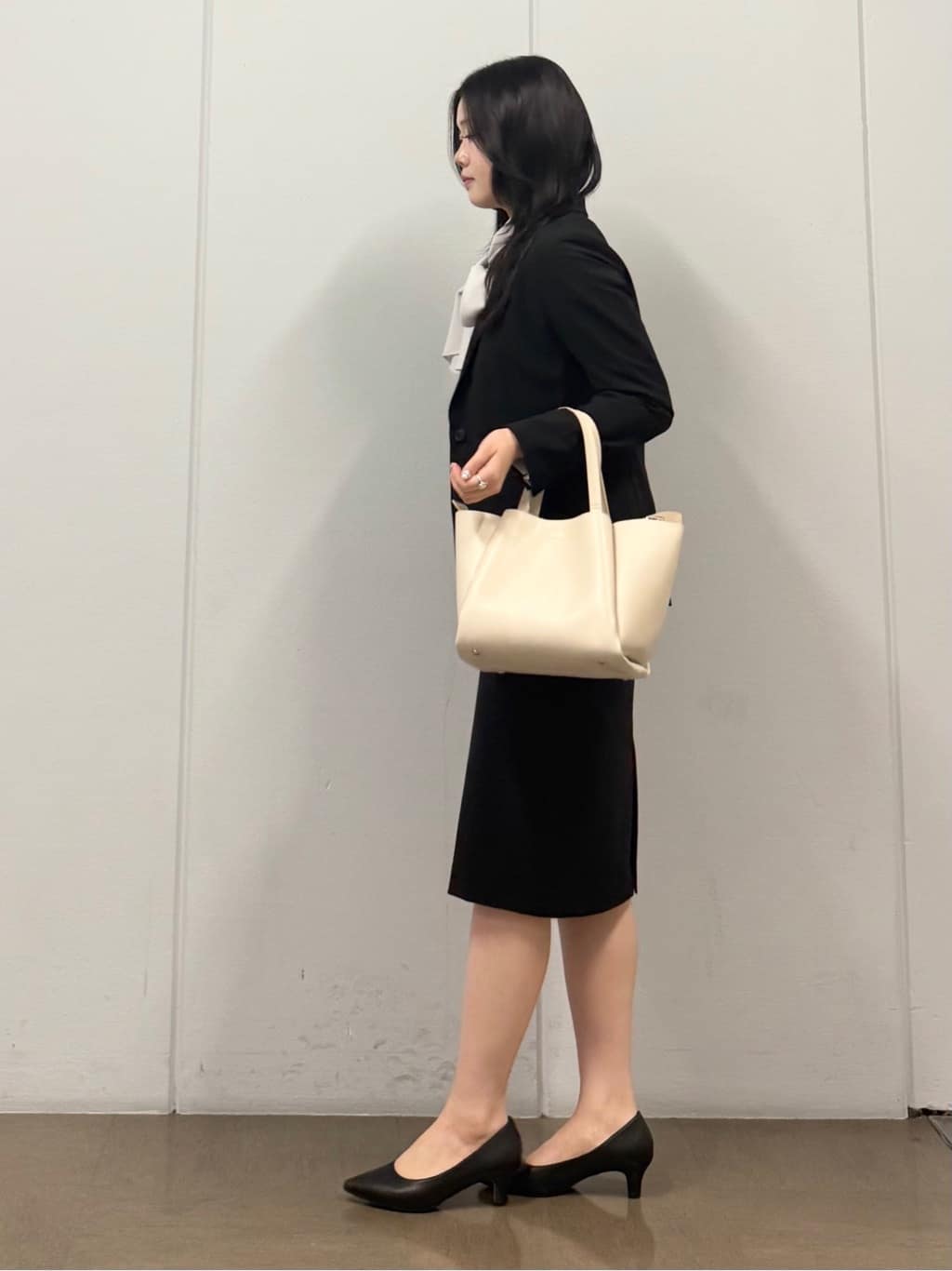 mizukiさんの「INDIVI｜【通勤スーツ／洗える】ストレッチテーラードカラージャケット」を使ったコーディネート