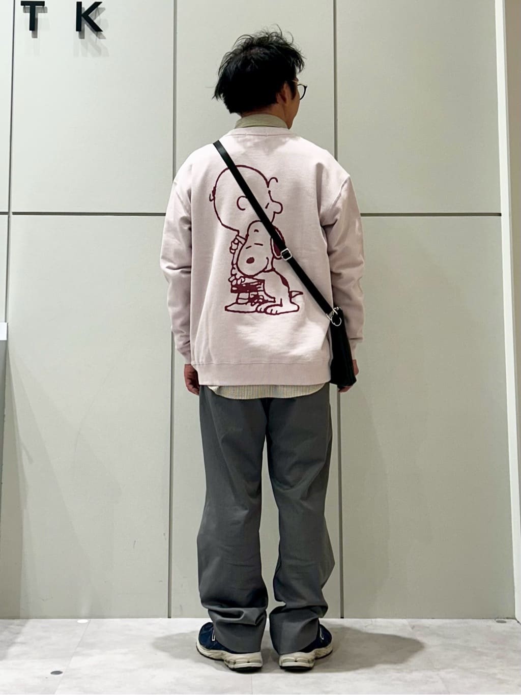 KENJI Iさんの「THE SHOP TK｜PEANUTS ／ ピーナッツ スヌーピー ミニ裏毛スウェット」を使ったコーディネート