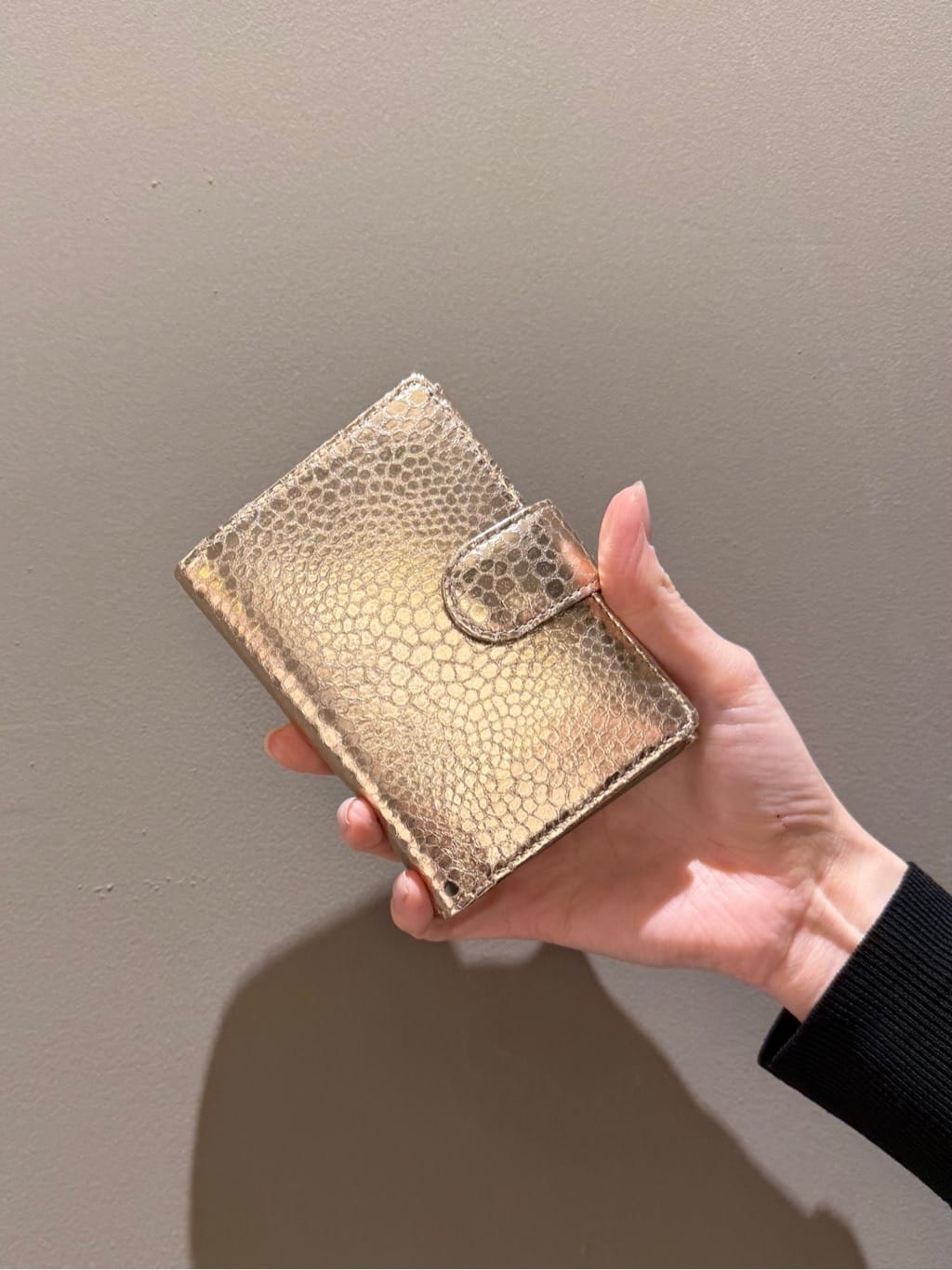 Kさんの「HIROKO HAYASHI｜【WEB・横浜店限定】GATTOPARDO（ガトーパルド）長財布ミニ」を使ったコーディネート