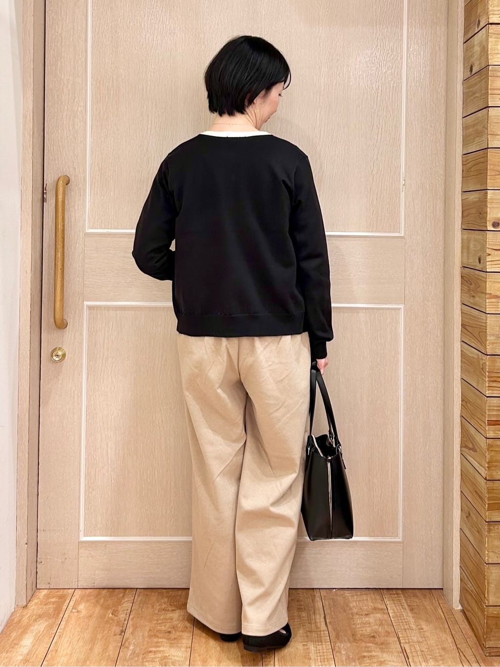 ちぐささんの「SHOO･LA･RUE｜【2WAY】さりげないサイド配色がポイント きれいめトートバッグ」を使ったコーディネート