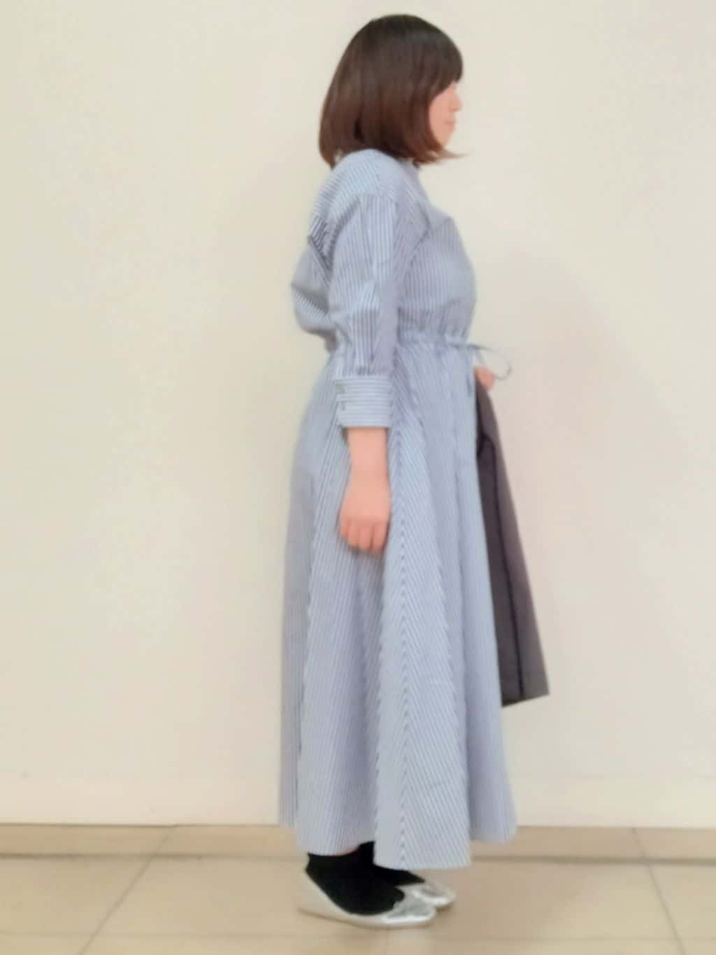emiさんの「DRESSTERIOR｜【ウォッシャブル/美シルエット】ライト トレンチコート」を使ったコーディネート