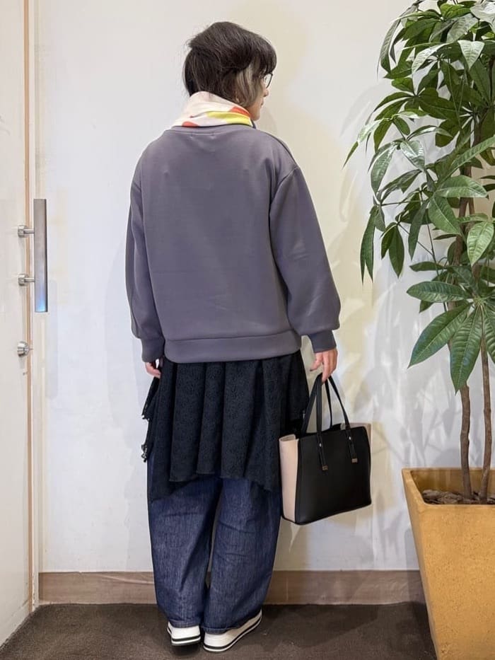 misakiさんの「SHOO･LA･RUE｜【前後2WAYネック】レイヤードスタイルにおすすめ レースキャミチュニック」を使ったコーディネート
