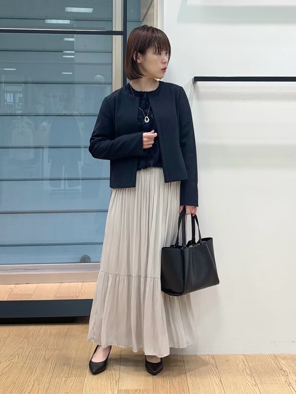 asamiさんの「INDIVI｜【華やか／大人シアー／セレモニー】カットフリンジブラウス」を使ったコーディネート