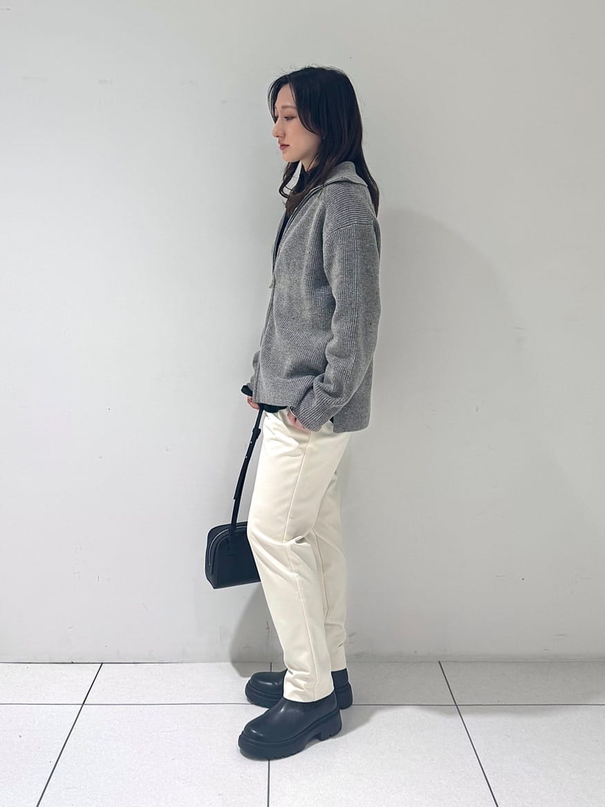 そんさんの「INDIVI｜【洗える】カラーネップ ダブルジップカーディガン」を使ったコーディネート