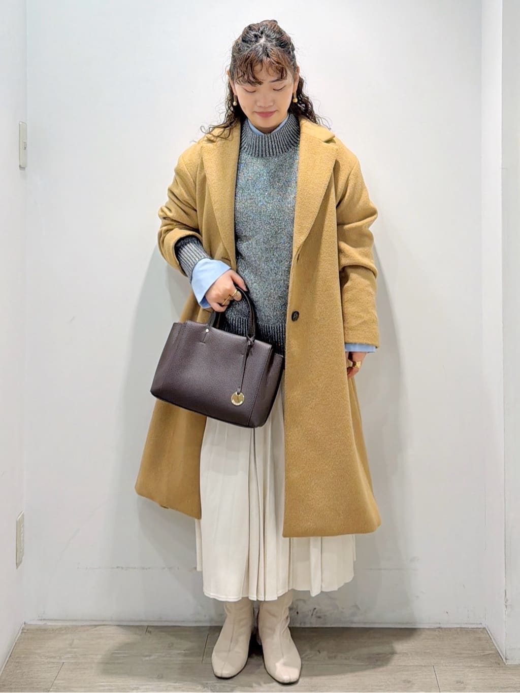 sumicaさんの「OPAQUE.CLIP｜カシミヤブレンドウールチェスターコート」を使ったコーディネート