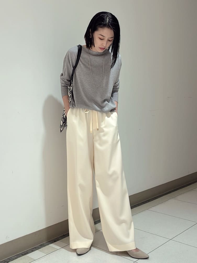 環さんの「UNTITLED｜【洗える/ワイド/ウエストゴム】ストレッチドロストパンツ」を使ったコーディネート
