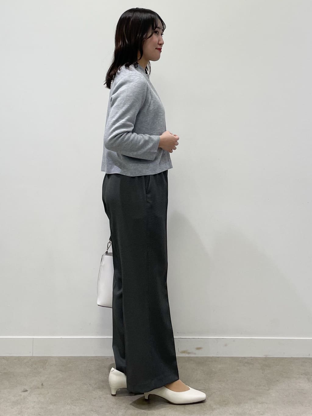 yukariさんの「Reflect｜【選べる5色／アンサンブル可】クルーネックカーディガン」を使ったコーディネート