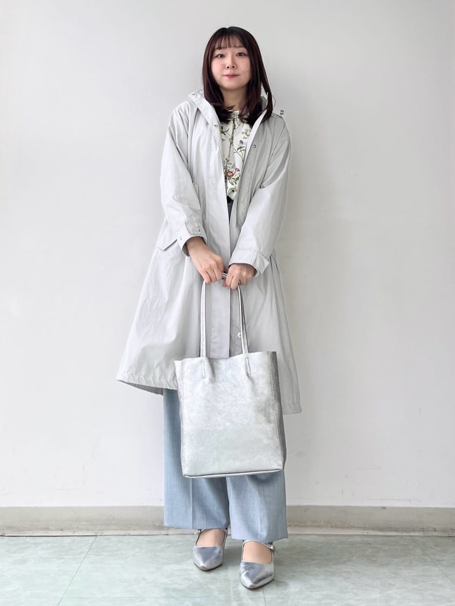 KAHOさんの「UNTITLED｜【花柄/洗える】ボタニカルブラウス」を使ったコーディネート